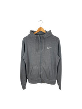 Lade das Bild in den Galerie-Viewer, Nike Sweatshirt - Small
