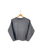 Cargar imagen en el visor de la galería, Nike Sweatshirt - XSmall
